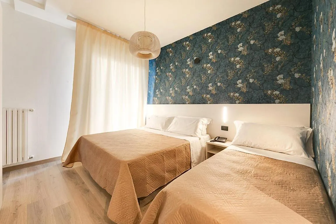 Custodisca Hotel Evolution Cesenatico Italia